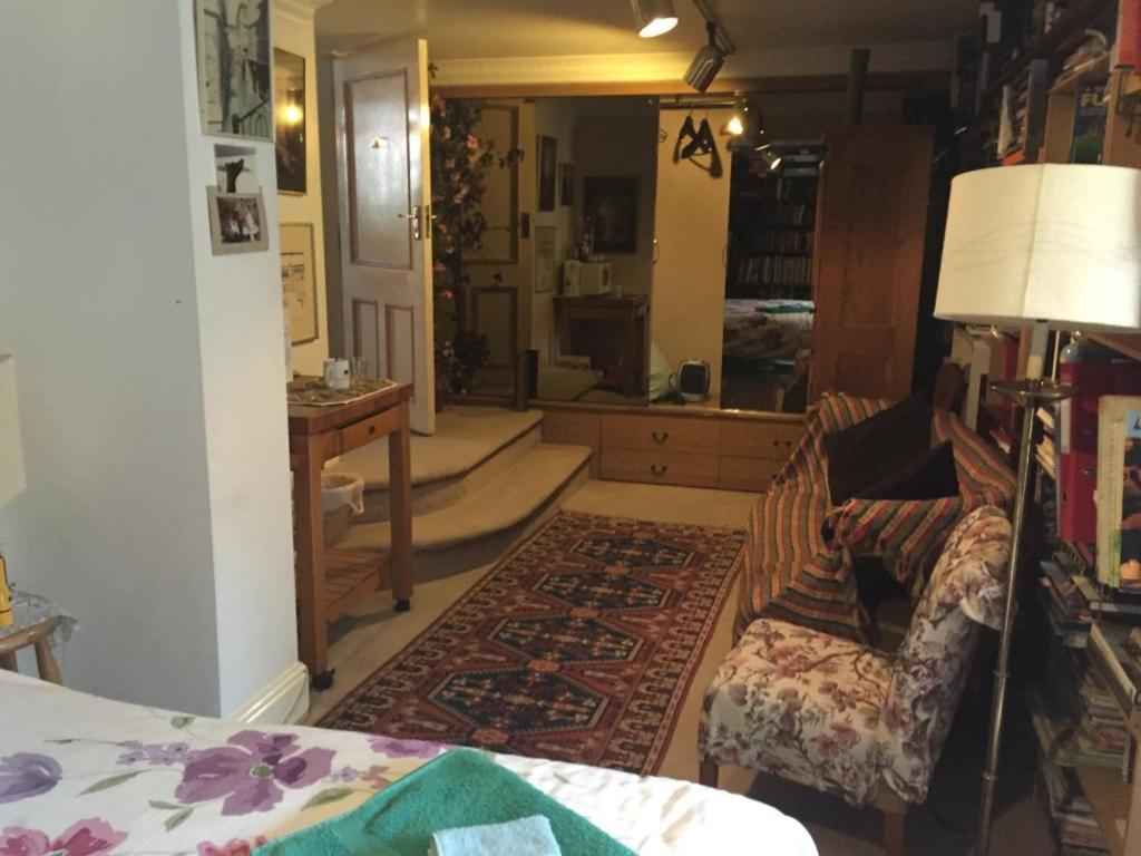 Chiswick Riviera With Free Parking Bed and Breakfast Λονδίνο Εξωτερικό φωτογραφία