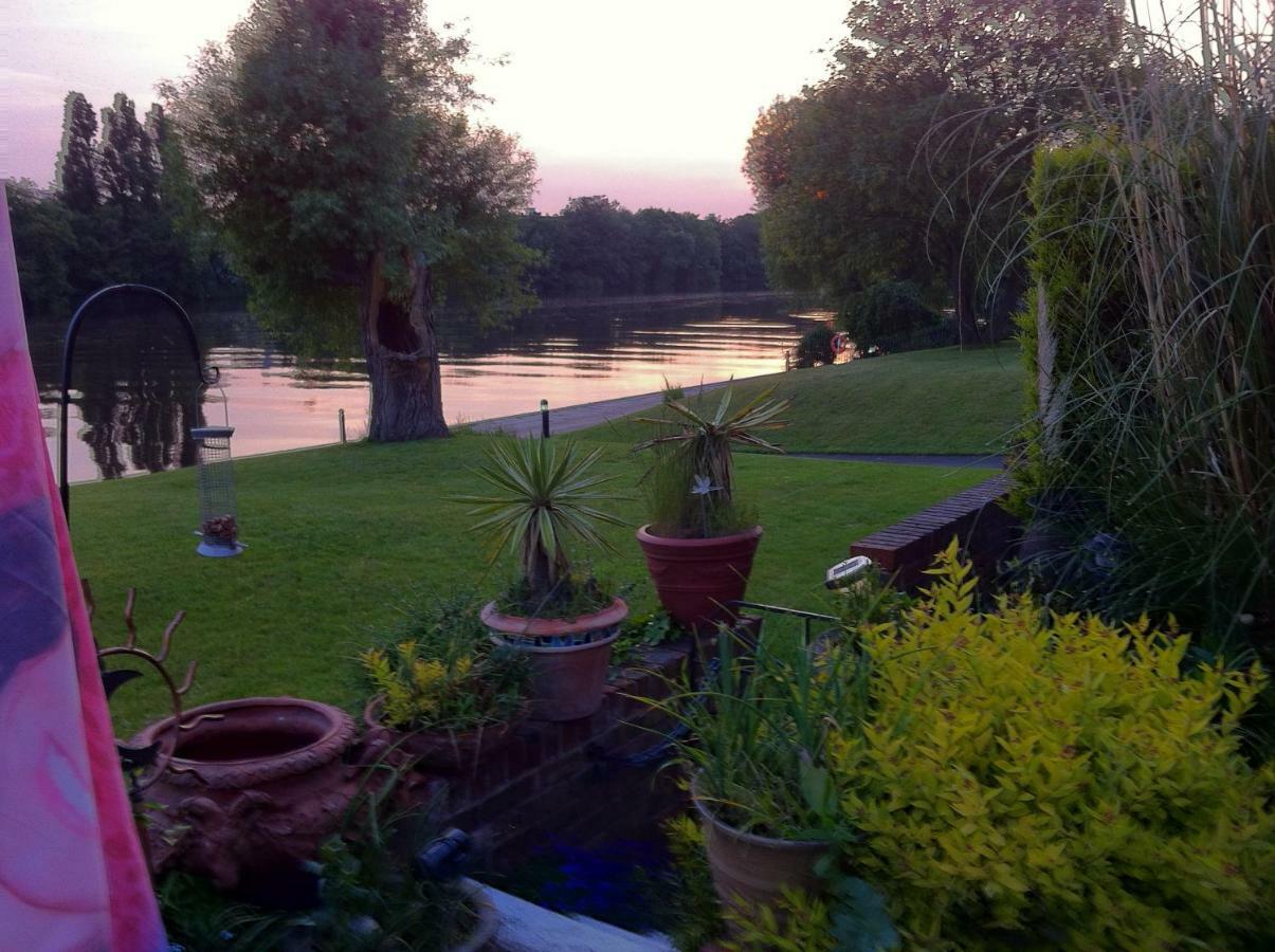 Chiswick Riviera With Free Parking Bed and Breakfast Λονδίνο Εξωτερικό φωτογραφία